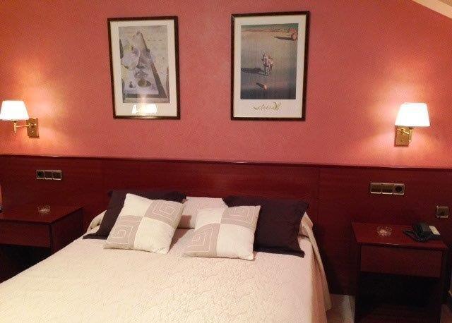 Hotel La Seu ラ・セウ・ドゥルジェイ 部屋 写真