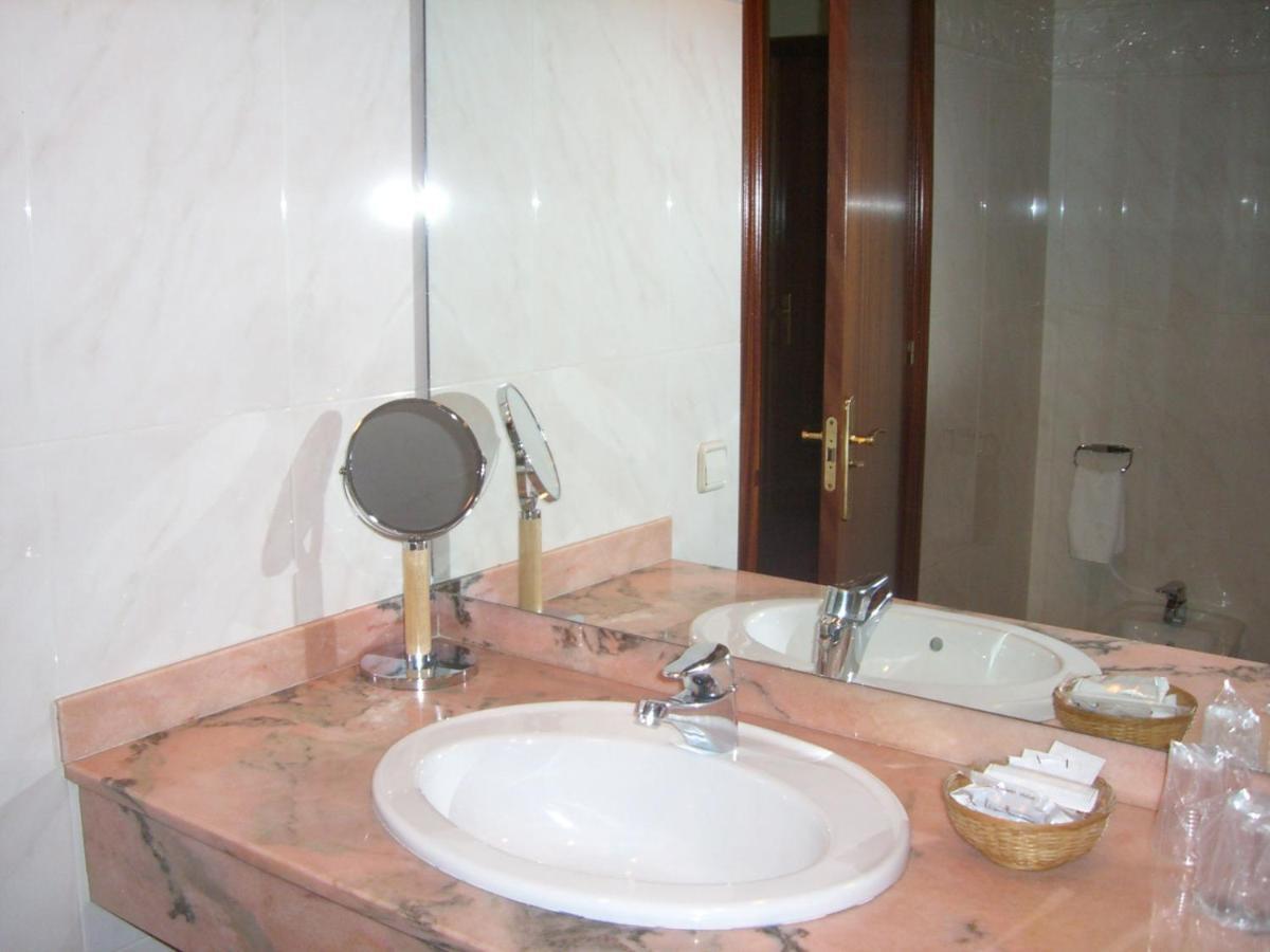Hotel La Seu ラ・セウ・ドゥルジェイ 部屋 写真